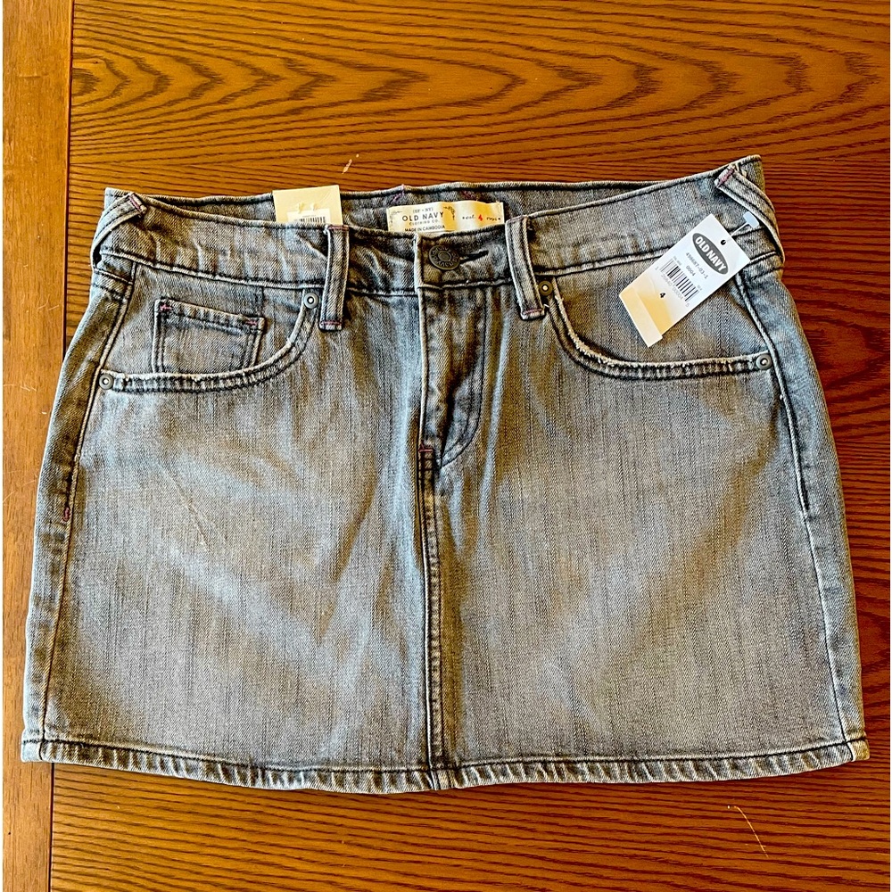Old Navy gray denim mini skirt
